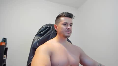 Snapshot of alphagodleatherking92 chatting on 12.25.24 LeatherMaster online show from 12.25.24