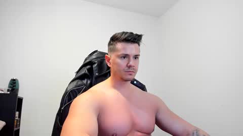 Snapshot of alphagodleatherking92 chatting on 02.22.25 LeatherMaster online show from 02.22.25