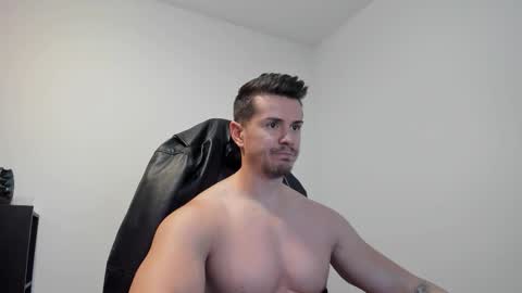 Snapshot of alphagodleatherking92 chatting on 09.16.25 LeatherMaster online show from 09.16.25