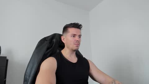 Snapshot of alphagodleatherking92 chatting on 09.26.25 LeatherMaster online show from 09.26.25