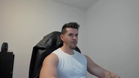 Snapshot of alphagodleatherking92 chatting on 10.06.25 LeatherMaster online show from 10.06.25