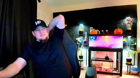 Snapshot of alphanuts101 chatting on 10.10.25 Ryno online show from 10.10.25