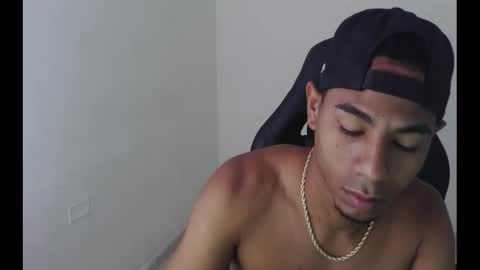 alphas_latins online show from 04.08.26