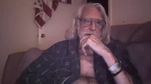 AlphaUniform online show from 04.01.26