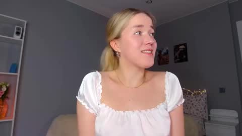 Amelia NEXT STREAM  online show from 02.28.25