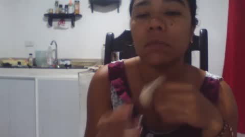 Snapshot of aly826805 chatting on 10.07.25 analia online show from 10.07.25