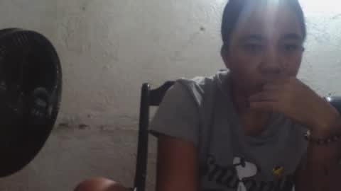 Snapshot of aly826805 chatting on 10.10.25 analia online show from 10.10.25