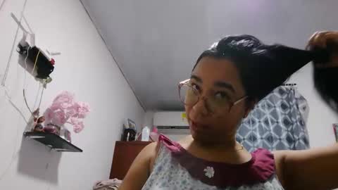 Snapshot of aly826805 chatting on 10.27.25 analia online show from 10.27.25