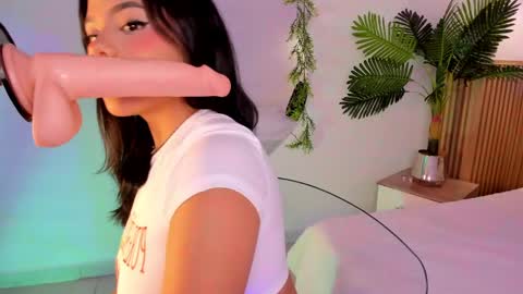 aly_leee online show from 04.18.26