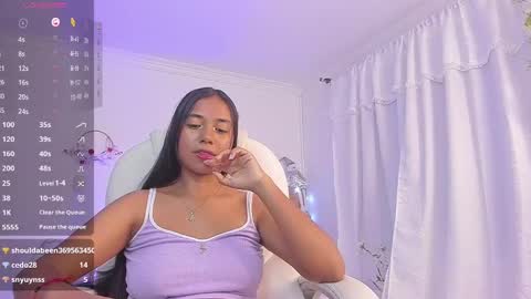 Snapshot of aly_moon chatting on 12.29.24 Im Aly3 online show from 12.29.24
