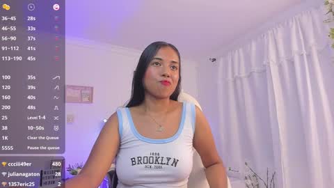 Snapshot of aly_moon chatting on 03.06.25 Im Aly3 online show from 03.06.25