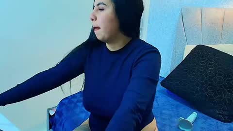   A L Y  online show from 09.16.25