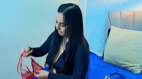   A L Y  online show from 09.23.25