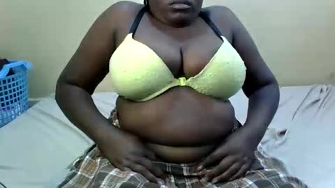 Snapshot of alyabeiby chatting on 05.29.26 alyabeiby online show from 05.29.26