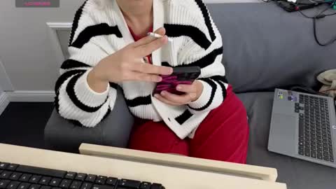 alyarei online show from 09.29.25