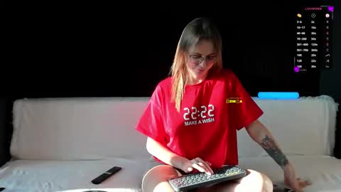 Alena online show from 11.24.25