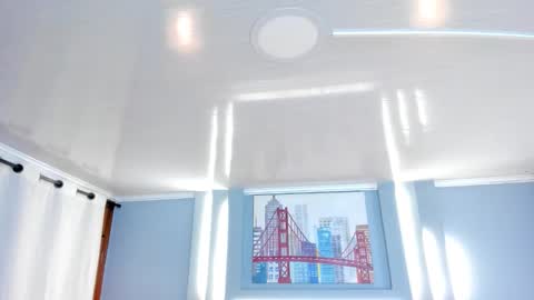 Alys  online show from 10.17.25