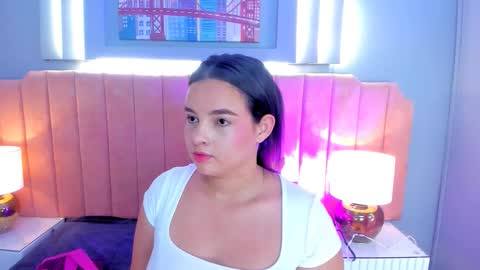 Alys  online show from 10.22.25