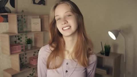 Snapshot of alyshaanzaldua chatting on 10.15.25 Harper online show from 10.15.25