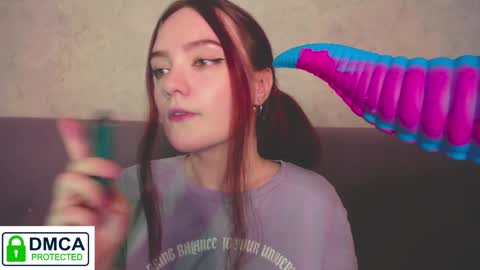 Snapshot of alyssa__scarlet chatting on 12.11.24 Alyssa online show from 12.11.24