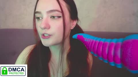 Snapshot of alyssa__scarlet chatting on 12.27.24 Alyssa online show from 12.27.24