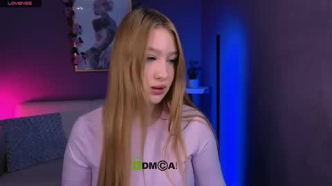 alyssamoan online show from 12.15.25