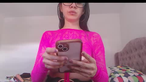 Snapshot of amadamar chatting on 10.05.25 valentia online show from 10.05.25