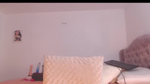 Snapshot of amadamar chatting on 11.01.25 valentia online show from 11.01.25