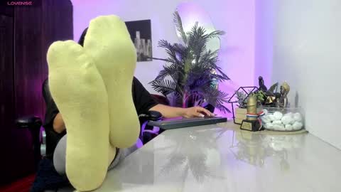 anny online show from 09.17.25