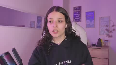 Snapshot of amaia_daniells chatting on 10.02.25 B I A N C A online show from 10.02.25