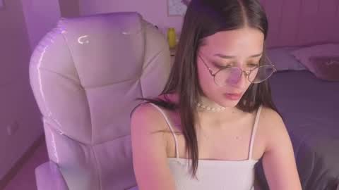 Snapshot of amaia_daniells chatting on 10.05.25 B I A N C A online show from 10.05.25