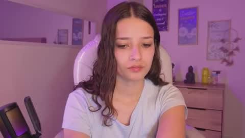 Snapshot of amaia_daniells chatting on 10.16.25 B I A N C A online show from 10.16.25