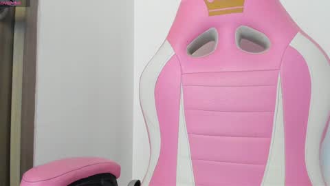 Snapshot of amaia_mendoza chatting on 01.18.25 Amaia Mendoza online show from 01.18.25