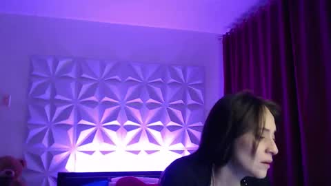 Amalett online show from 10.19.25