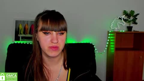 Snapshot of amali_ivanna_smit chatting on 02.10.25 Ivanna online show from 02.10.25