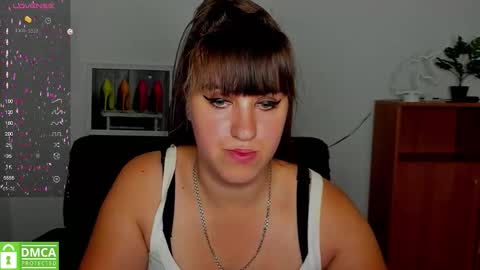 Snapshot of amali_ivanna_smit chatting on 09.11.25 Ivanna online show from 09.11.25