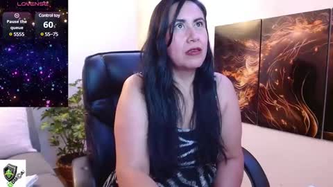 Snapshot of amalia_brunette chatting on 02.26.25 AMALIA online show from 02.26.25