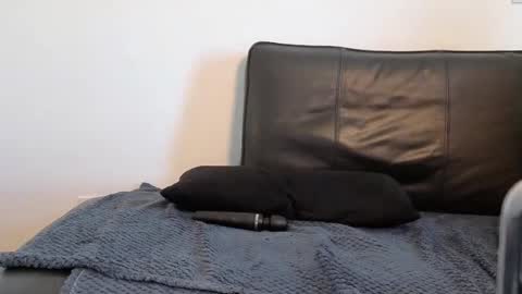 Amalia    online show from 09.18.25