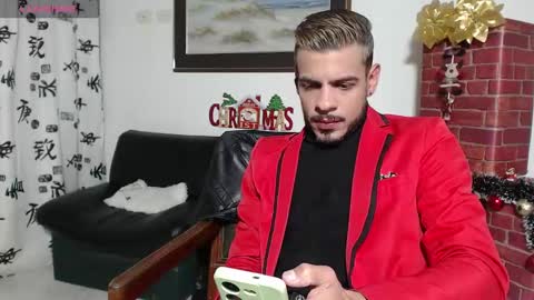 Snapshot of amand_sex chatting on 12.18.24 amand_sex online show from 12.18.24