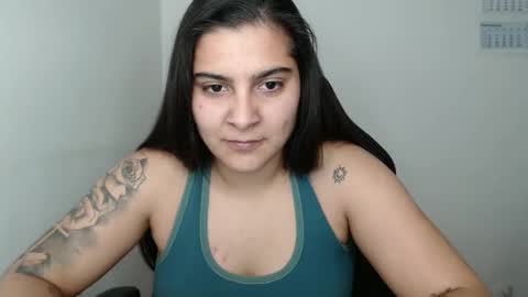 Snapshot of amanda5star chatting on 03.07.25 The queen of the biceps  online show from 03.07.25