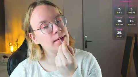 Hi im Amanda online show from 11.10.25