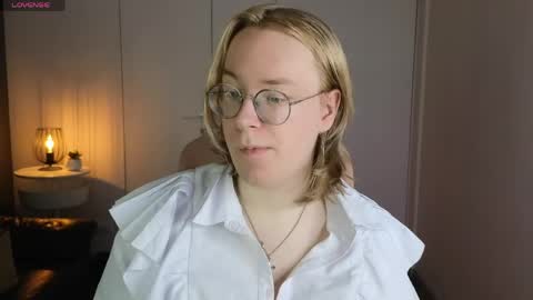 Snapshot of amanda_butlerr chatting on 06.05.26 Hi im Amanda online show from 06.05.26