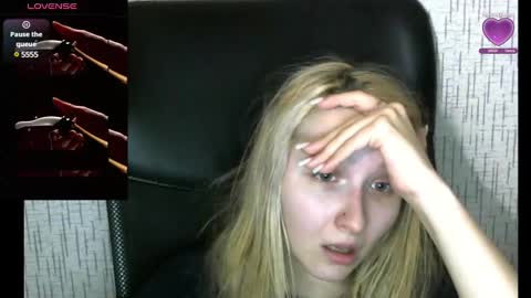 Snapshot of amanda_sherr chatting on 01.21.25 Amanda online show from 01.21.25