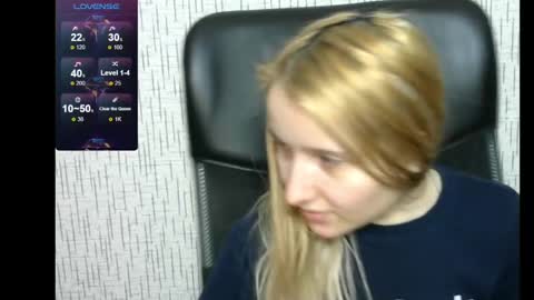 Snapshot of amanda_sherr chatting on 01.22.25 Amanda online show from 01.22.25