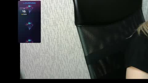 Snapshot of amanda_sherr chatting on 02.16.25 Amanda online show from 02.16.25