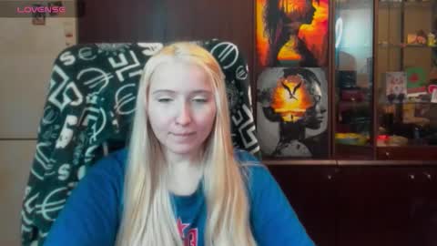 Snapshot of amanda_sherr chatting on 10.22.25 Amanda online show from 10.22.25