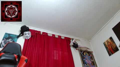 Amanda Valeska online show from 12.18.25