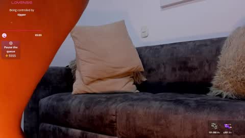 Snapshot of amandaconnerx chatting on 10.10.25 Amanda  online show from 10.10.25