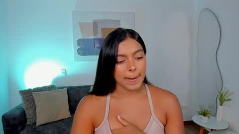 Snapshot of amandaconnerx chatting on 10.12.25 Amanda  online show from 10.12.25