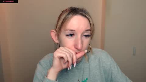 Snapshot of amandasentin chatting on 09.16.25 Amanda online show from 09.16.25